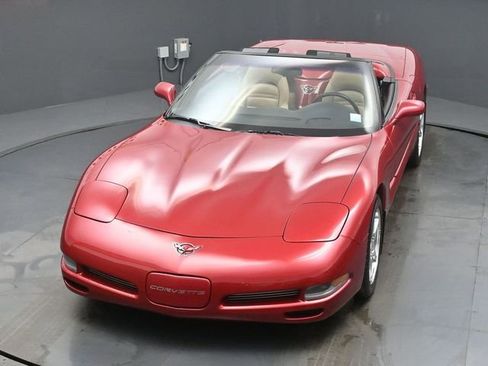 Used 2000 Chevrolet Corvette Convertible w/ Memory Pkg RWD image 44