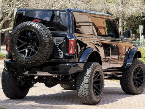 Used 2025 Ford Bronco Outer Banks AWD/4WD image 9
