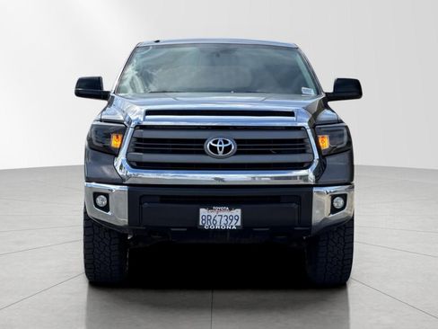 Used 2014 Toyota Tundra SR5 w/ TRD Off Road Package image 8