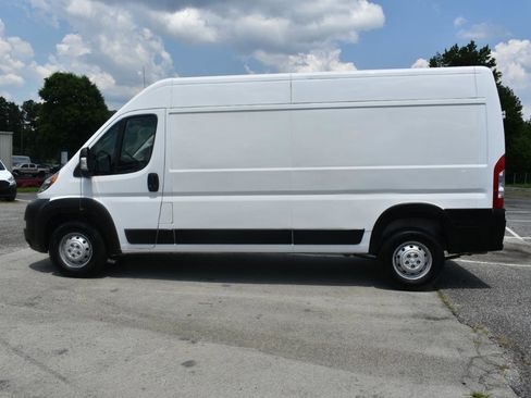Used 2021 RAM ProMaster 2500 w/ Convenience Group FWD image 9