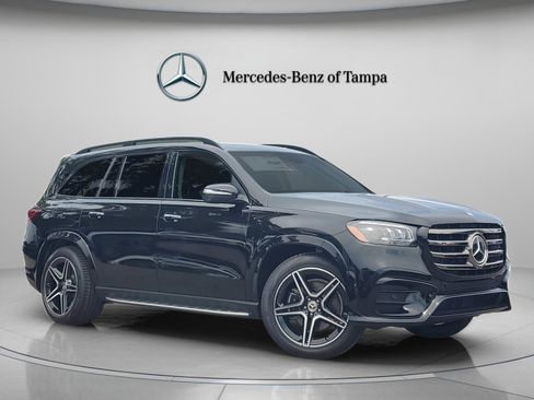 Used 2026 Mercedes-Benz GLS 450 4MATIC image 5