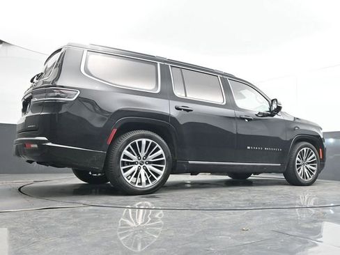 Used 2022 Jeep Grand Wagoneer Series III image 53