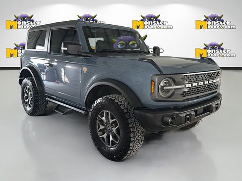 Used 2023 Ford Bronco Badlands AWD/4WD image 3