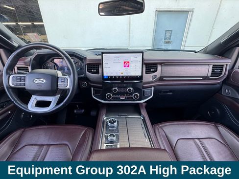 Used 2024 Ford Expedition Limited AWD/4WD image 6