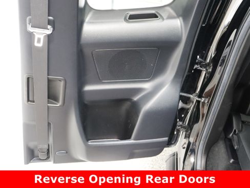 Used 2023 Toyota Tacoma TRD Off-Road image 29