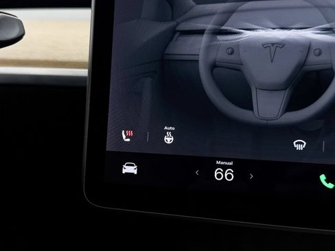 Used 2022 Tesla Model Y Long Range AWD/4WD image 27