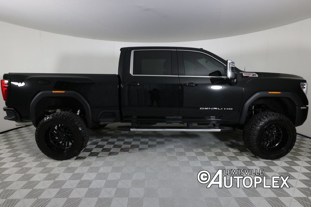 Used 2024 GMC Sierra 2500 Denali w/ Denali Reserve Package AWD/4WD image 4