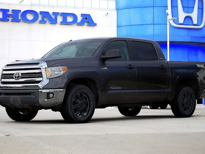 Used 2016 Toyota Tundra SR5 w/ SR5 Upgrade Package