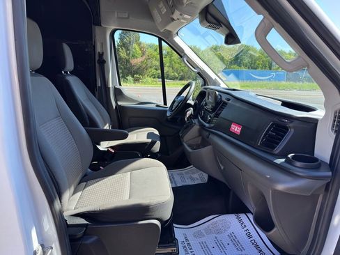 Used 2024 Ford Transit 250 148 High Roof Extended w/ Load Area Protection Package RWD image 29