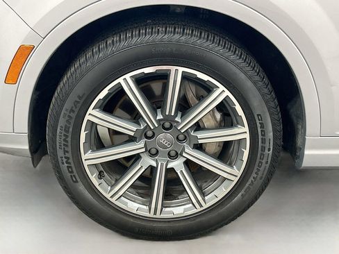 Used 2019 Audi Q7 2.0T Premium Plus w/ Premium Plus Package AWD/4WD image 32