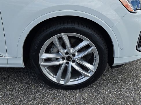 New 2025 Audi Q7 3.0T Premium Plus image 3