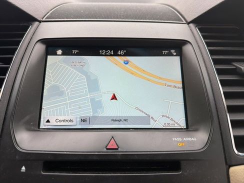 Used 2018 Ford Taurus SEL w/ Equipment Group 201A image 15