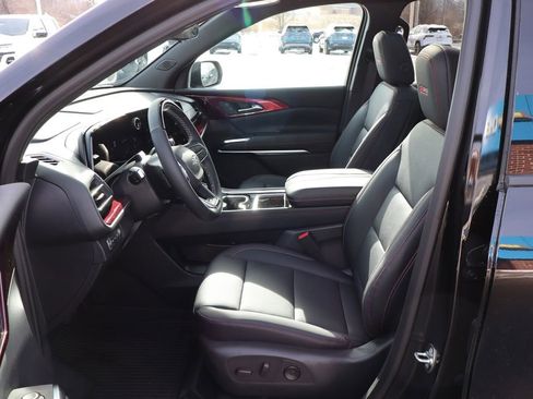 New 2026 Chevrolet Traverse Z71 w/ Enhanced Driving Package image 12