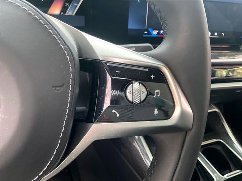 Used 2024 BMW i7 xDrive60 image 20