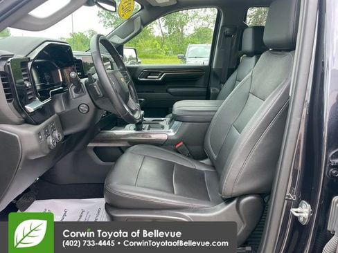Used 2023 Chevrolet Silverado 1500 LTZ w/ LTZ Convenience Package II AWD/4WD image 17