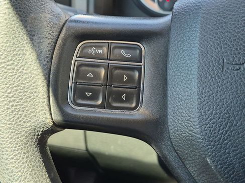 Used 2018 RAM 1500 Express RWD image 16