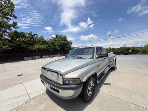 Used 1997 Dodge Ram 3500 Truck 2WD Club Cab image 25