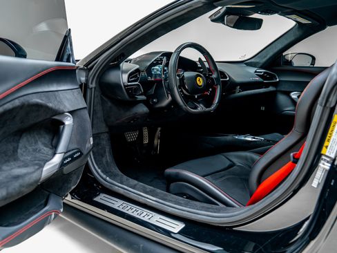Used 2024 Ferrari 296 GTS RWD image 3