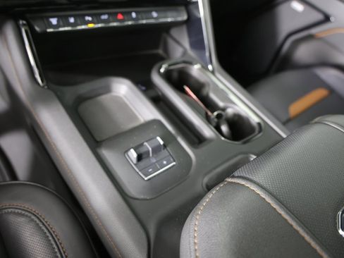 Certified 2025 GMC Sierra 2500 AT4 w/ AT4 Premium Plus Package image 24