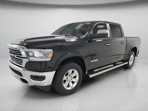 Used 2020 RAM 1500 Laramie AWD/4WD image 3