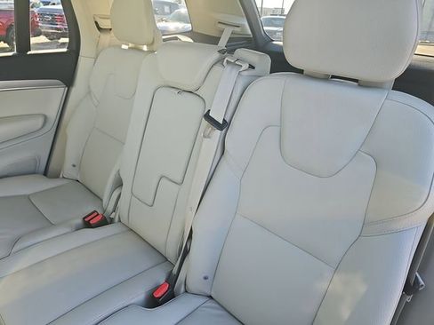 Used 2023 Volvo XC90 B5 Core w/ Protection Package Premier image 14