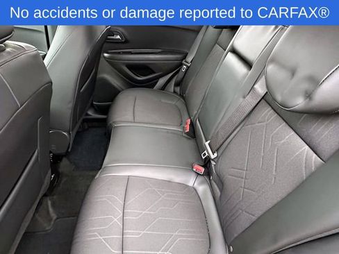 Certified 2022 Chevrolet Trax LT w/ LT Convenience Package image 14