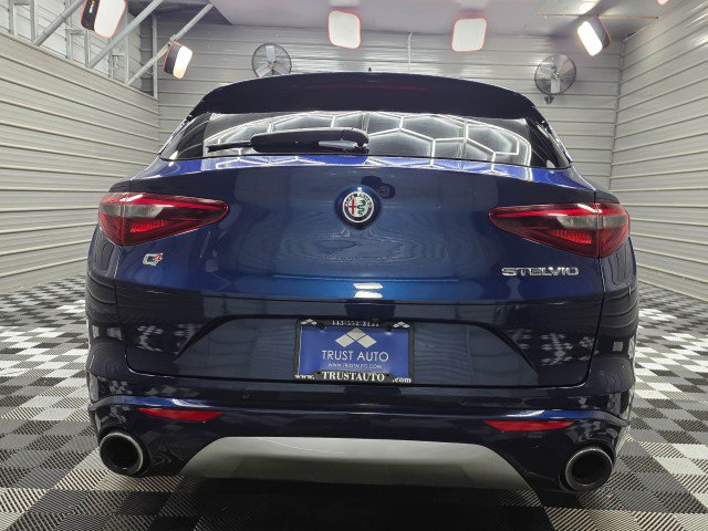Used 2021 Alfa Romeo Stelvio Ti w/ Premium Package AWD/4WD image 7