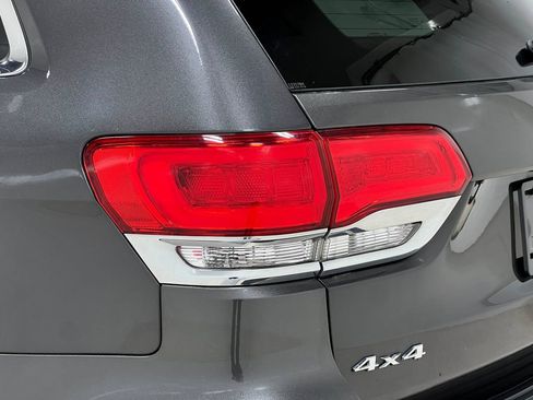 Used 2018 Jeep Grand Cherokee Limited w/ Luxury Group II AWD/4WD image 37