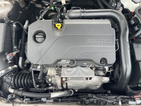 Used 2024 Chevrolet Malibu LT FWD image 33