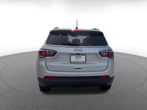 Used 2025 Jeep Compass Limited AWD/4WD image 10
