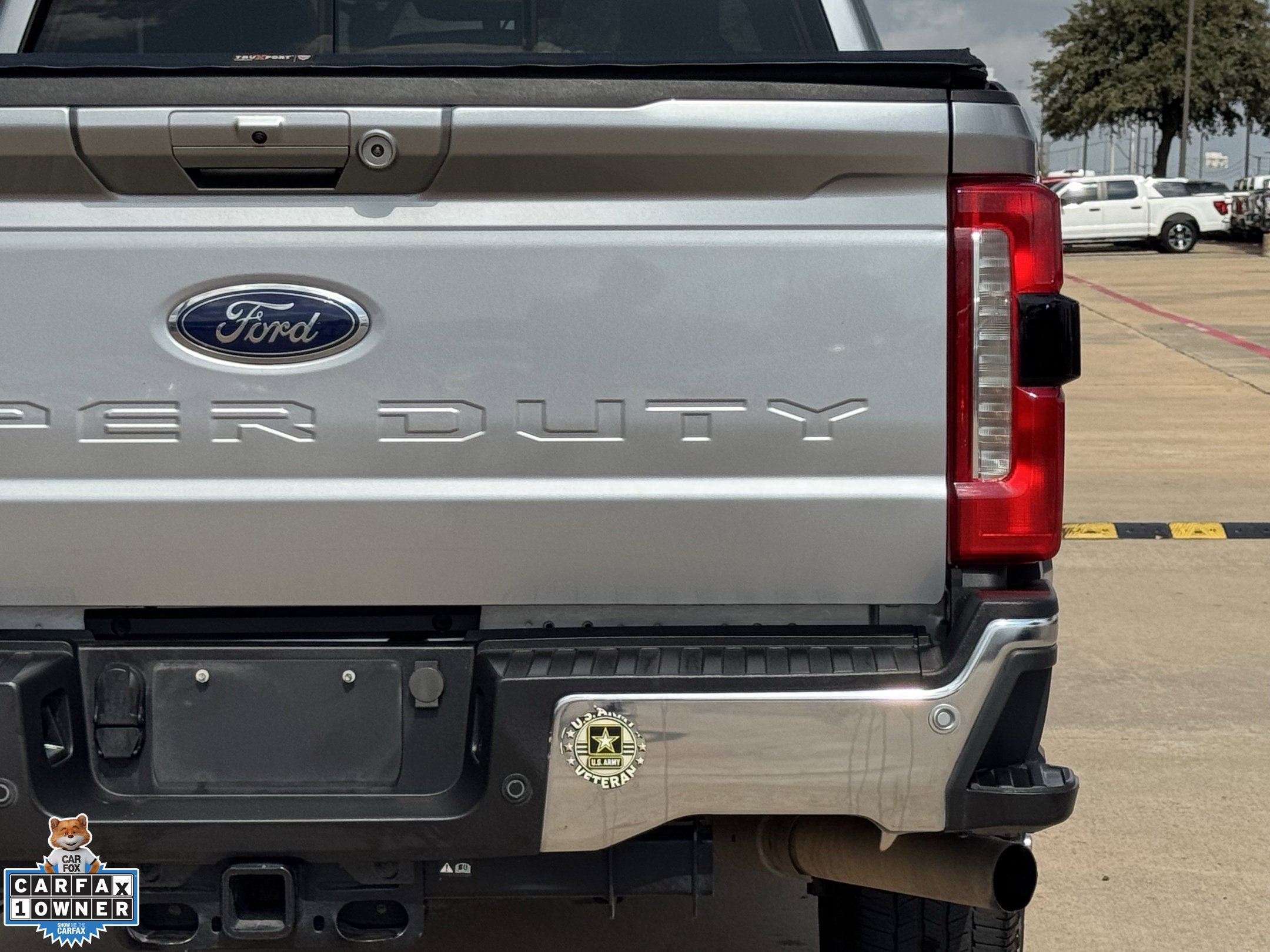 Used 2023 Ford F350 Lariat w/ Tow Technology Package AWD/4WD image 7