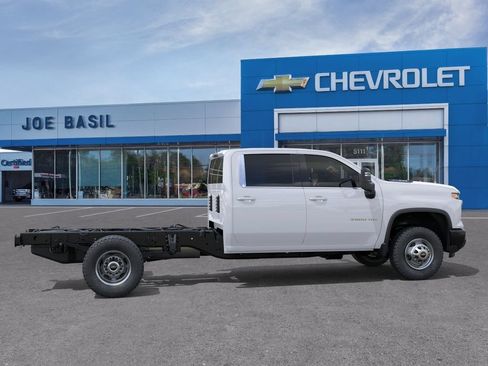 New 2026 Chevrolet Silverado 3500 W/T AWD/4WD image 5