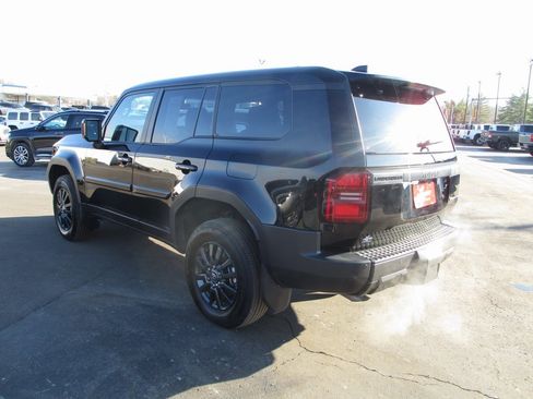 Used 2025 Toyota Land Cruiser Base image 7