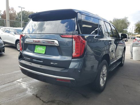 Used 2021 GMC Yukon SLT w/ SLT Premium Package image 3