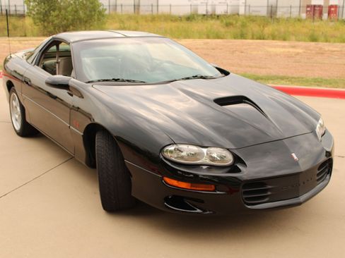 Used 1999 Chevrolet Camaro Z28 w/ SS Performance/Appearance Pkg RWD image 20