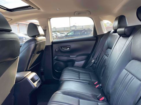 Used 2024 Honda HR-V EX-L image 11