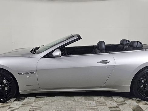 Used 2012 Maserati GranTurismo Convertible 2D image 8