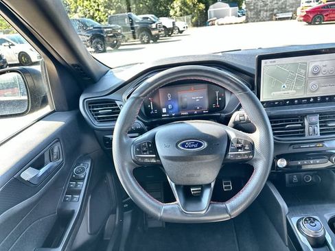 Used 2024 Ford Escape ST-Line w/ Tech Pack #1 AWD/4WD image 13