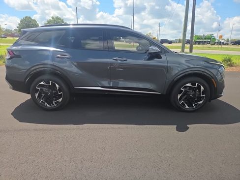 Used 2024 Kia Sportage SX AWD/4WD image 16