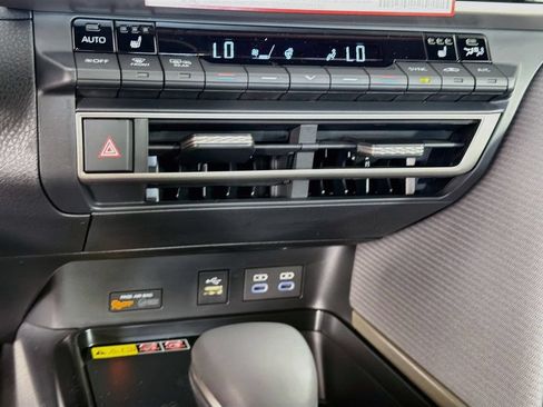 New 2026 Toyota Camry SE FWD image 18