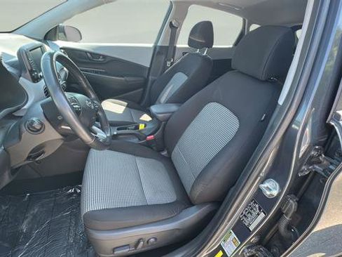Used 2018 Hyundai Kona SEL w/ SEL Tech Package 02 FWD image 19