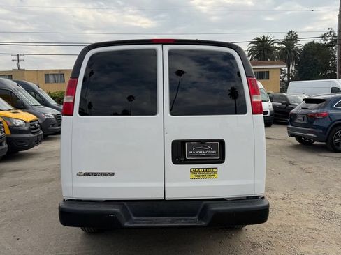 Used 2019 Chevrolet Express 2500 Extended w/ Driver Convenience Package RWD image 5