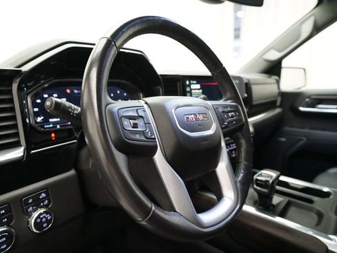 Used 2022 GMC Sierra 1500 SLT w/ SLT Convenience Package AWD/4WD image 8