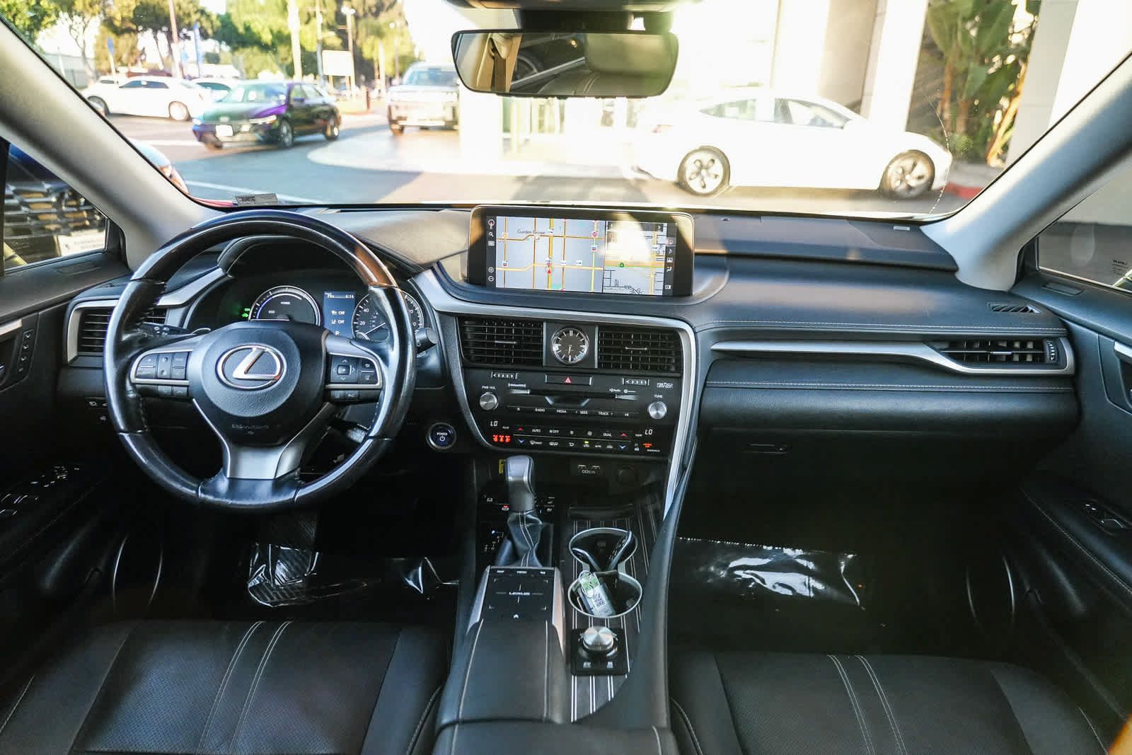 Used 2022 Lexus RX 450h AWD w/ Luxury Package image 12