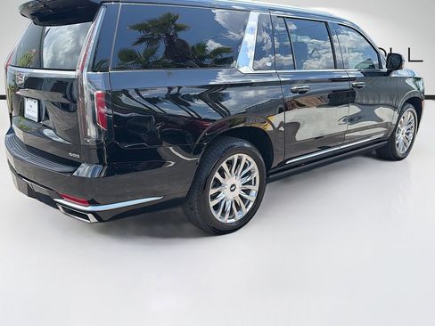 Used 2021 Cadillac Escalade ESV Premium Luxury w/ Driver Assist Tech Package AWD/4WD image 3