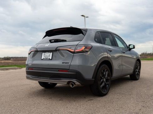 Used 2024 Honda HR-V Sport image 7