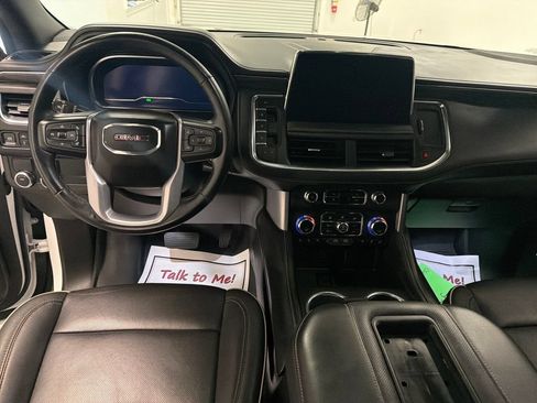 Used 2023 GMC Yukon XL SLT w/ SLT Premium Package RWD image 18