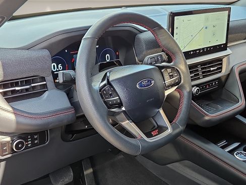 Used 2025 Ford Explorer ST w/ Sun And Sound Package AWD/4WD image 19