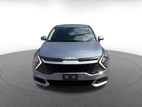 Used 2025 Kia Sportage LX image 6