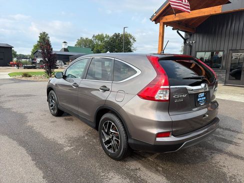 Used 2016 Honda CR-V SE image 6